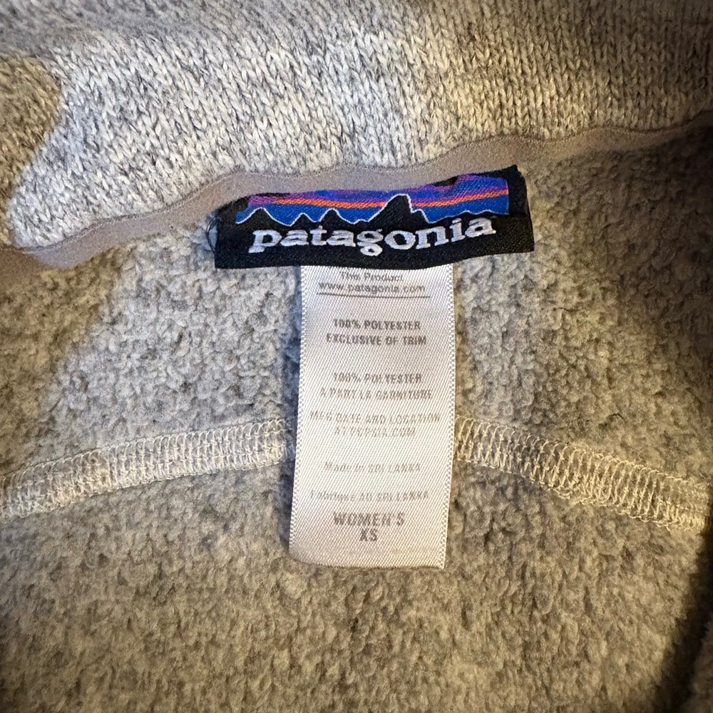 Patagonia zip up vest - Picture 5 of 8